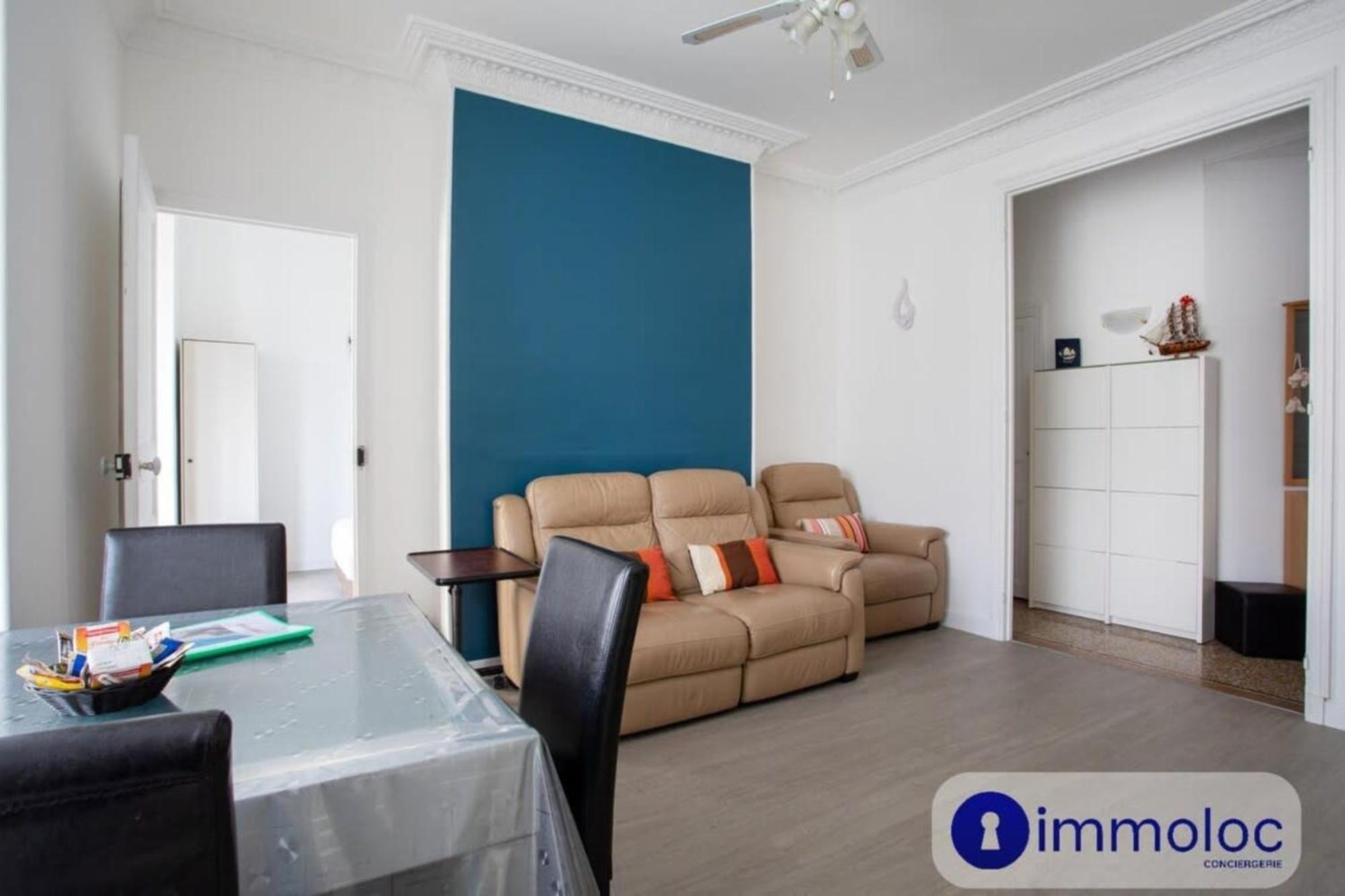 Near Station And Shops * Nizza